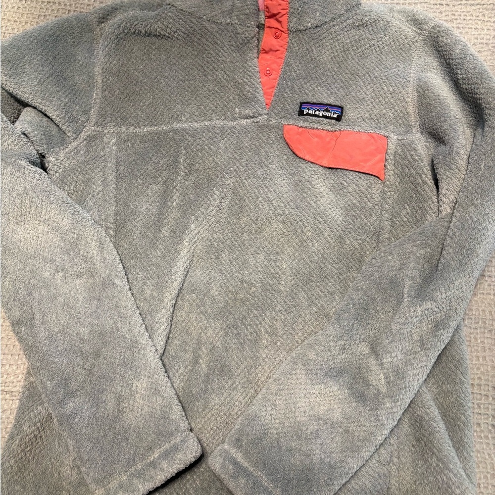 Patagonia Gray Fleece Pullover with Coral Accents